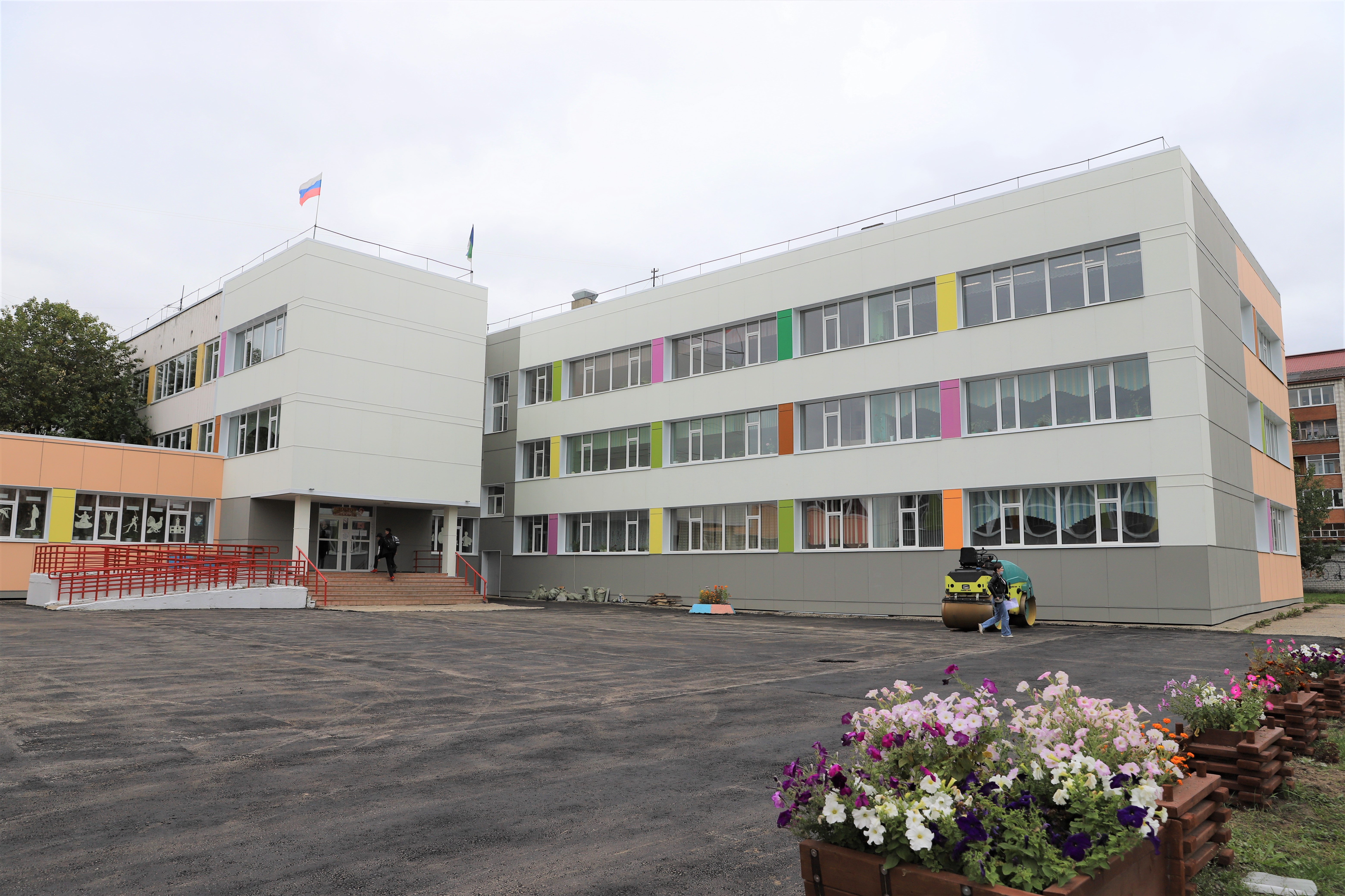 Фото здания школы